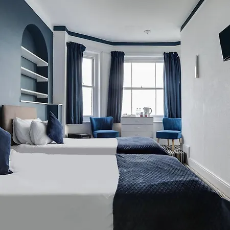 Oyo Lord Kitcheners Guest House Lowestoft Buitenkant foto