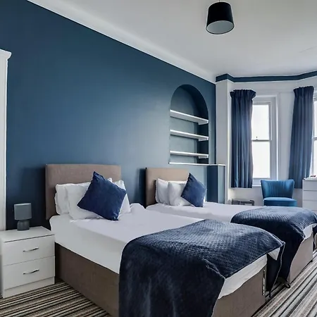 Oyo Lord Kitcheners Guest House Lowestoft Buitenkant foto
