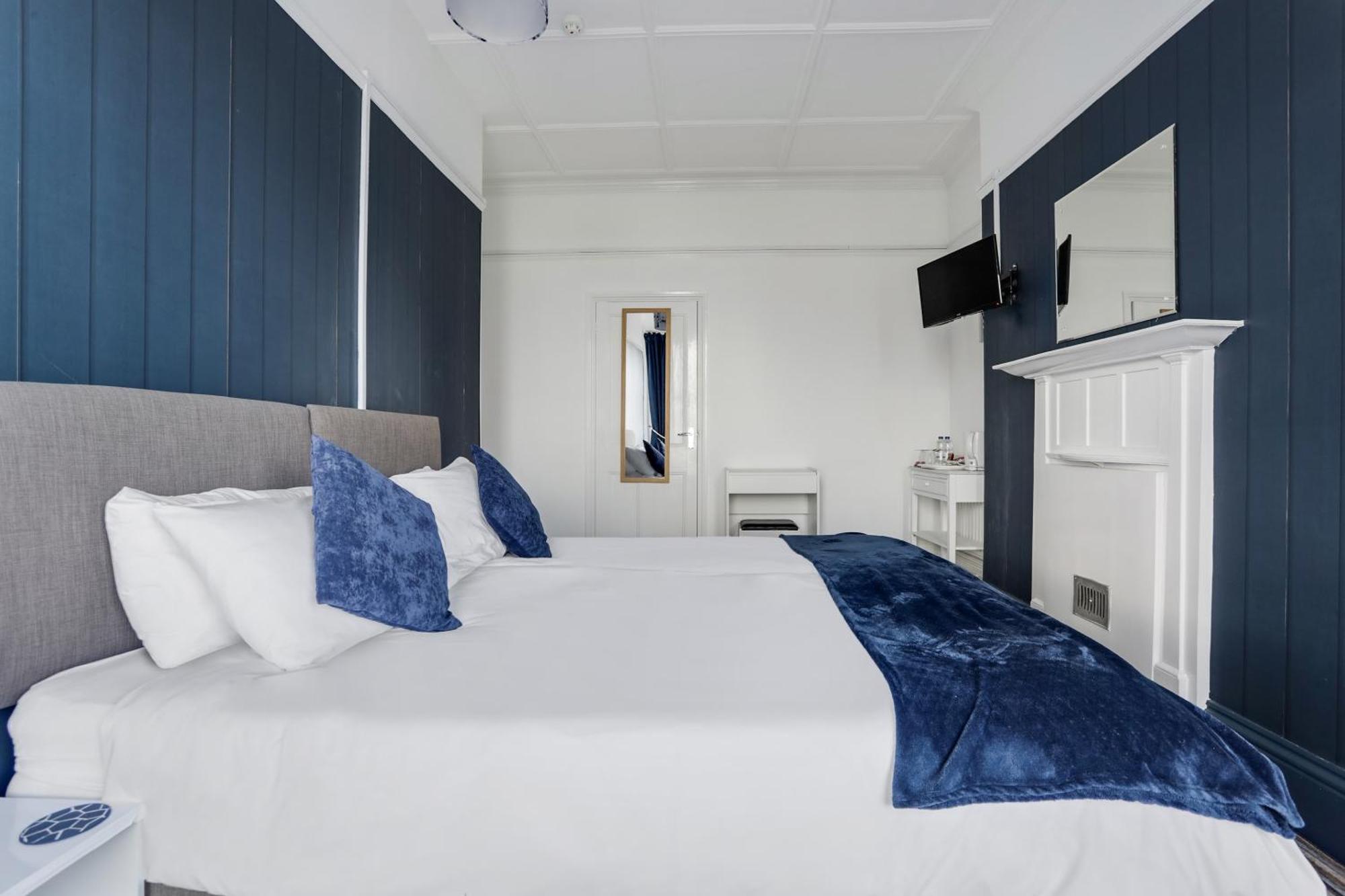 Oyo Lord Kitcheners 3* Lowestoft