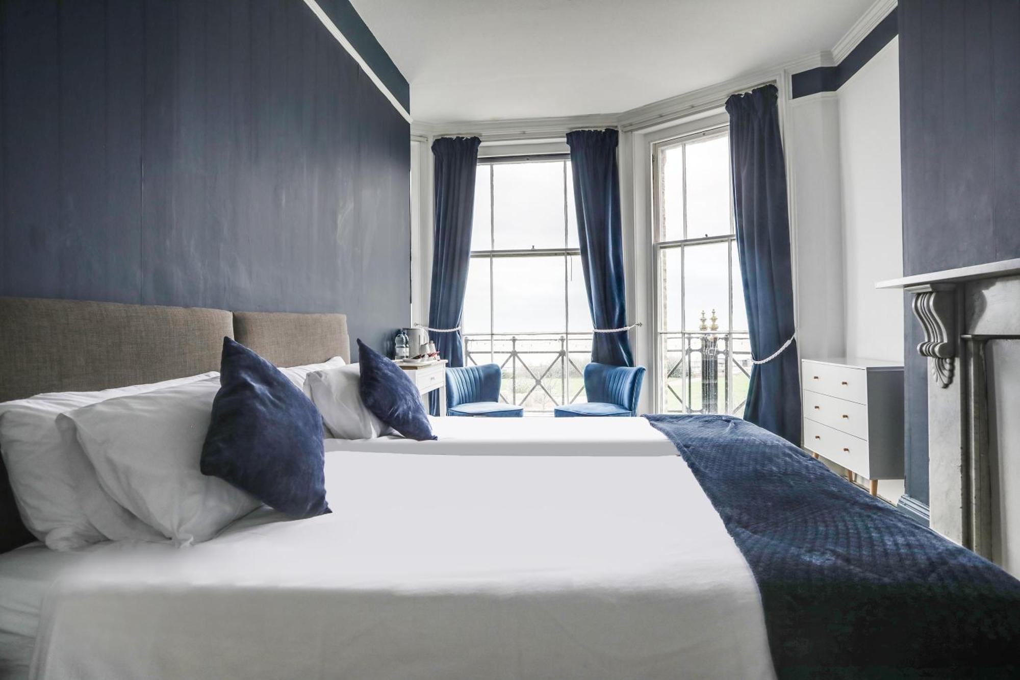 Oyo Lord Kitcheners Bed & Breakfast