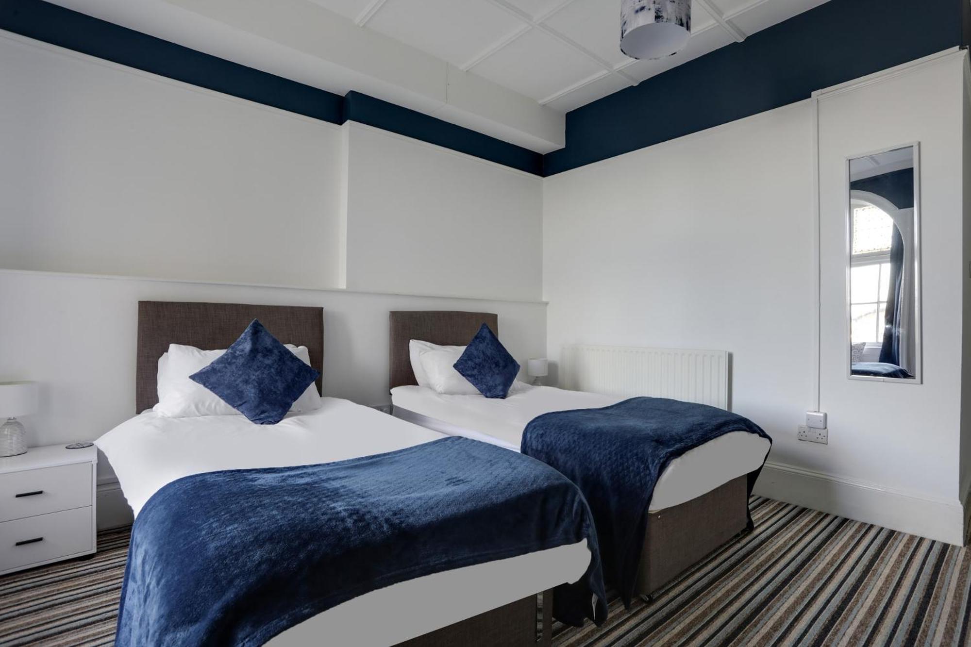 Oyo Lord Kitcheners Bed & Breakfast 3*